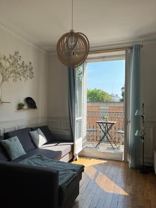 Beautiful Apartment With Balcony Parijs Buitenkant foto