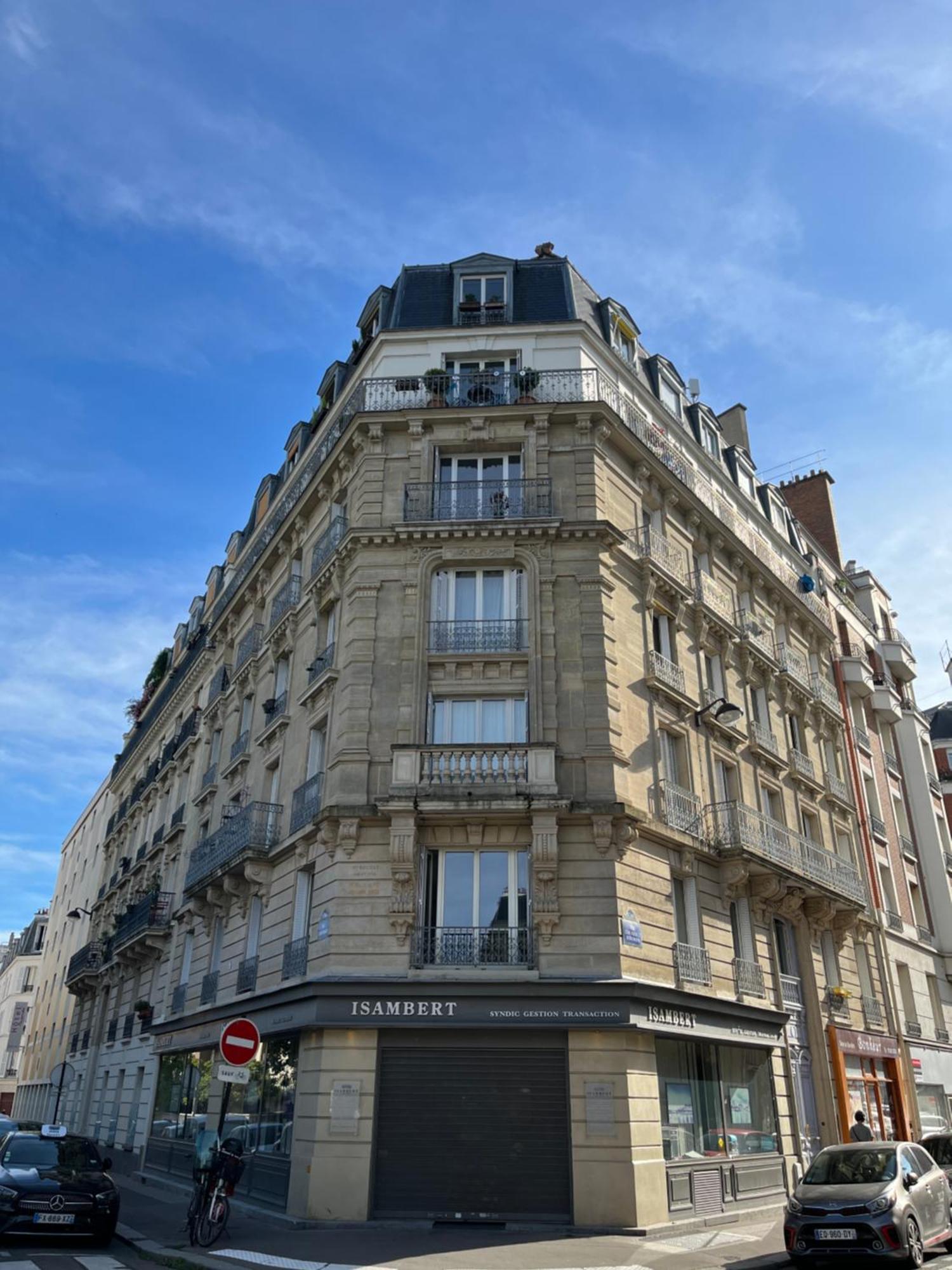 Beautiful Apartment With Balcony Parijs Buitenkant foto